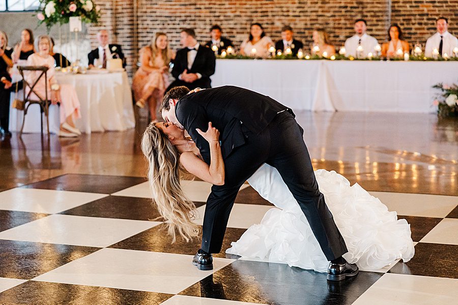 dip kiss during first dance