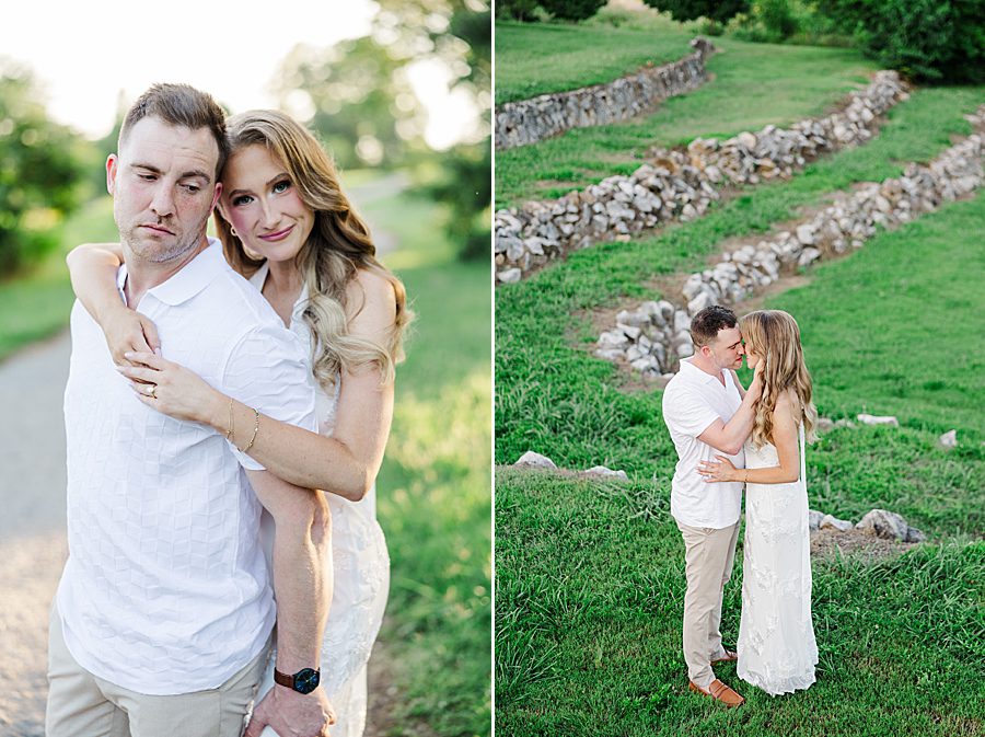couple on grass tiers at knox botanical