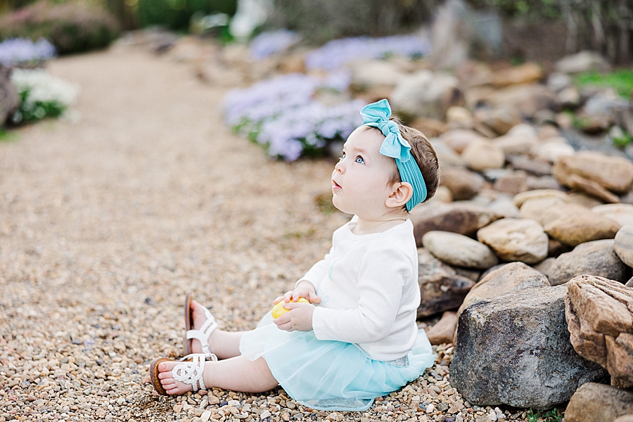 baby in blue bow