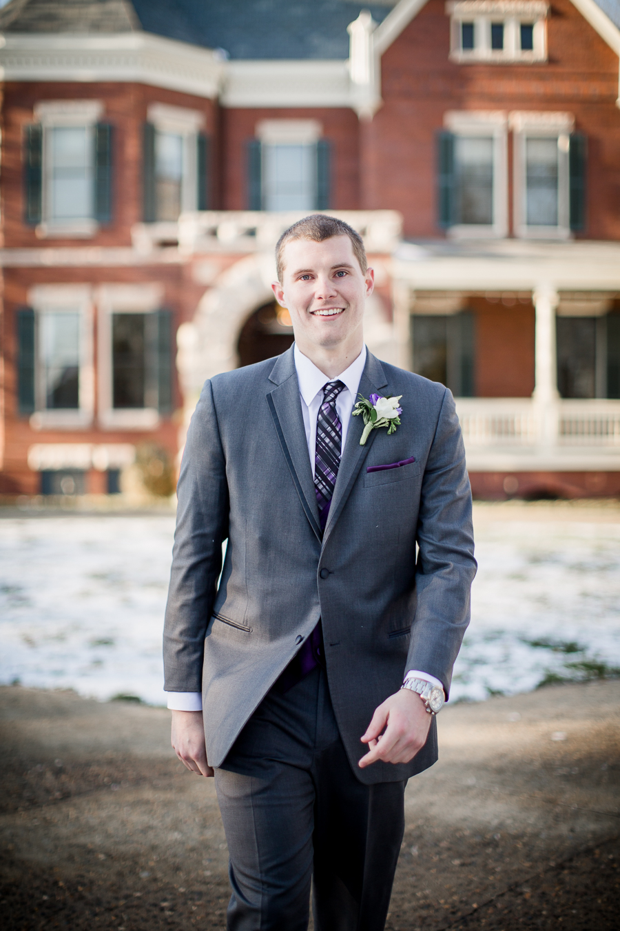 Historic Westwood in Knoxville, TN groom walking photo.