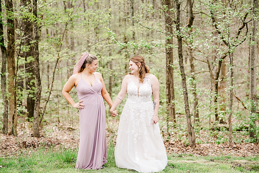bride and sister at backyard wedding