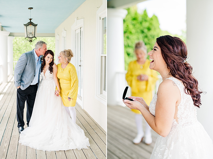 Bride with parents at Carriage House Wedding by Amanda May Photos