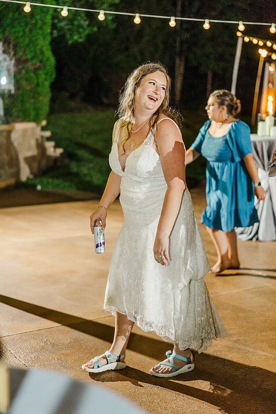 Bride laughing at Castleton Farms Wedding by Amanda May Photos