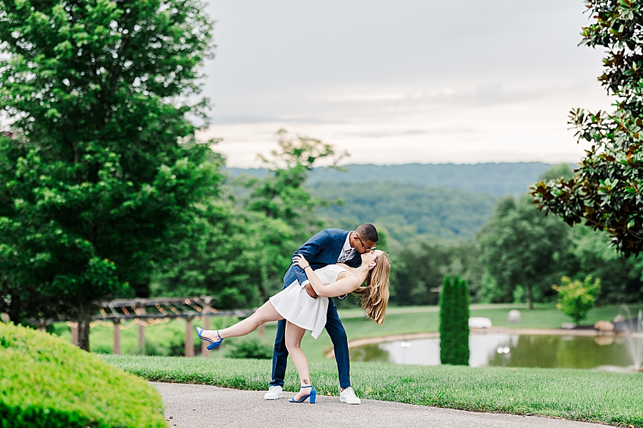 dip kiss at castleton