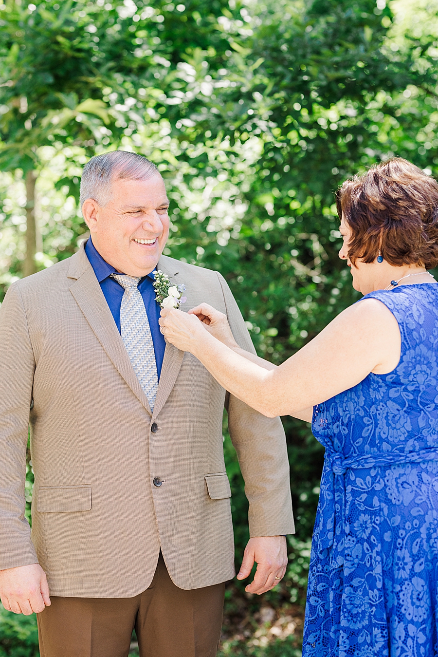pinning on a boutonniere