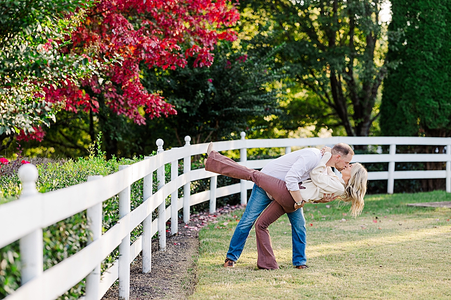 dip kiss at fall castleton farms engagement