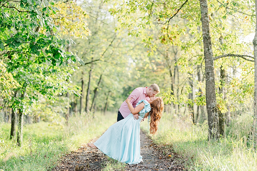 dip kiss at fall marblegate farm engagement