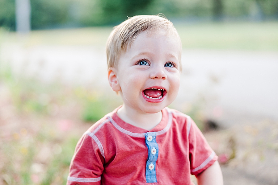 big smile at garden family session