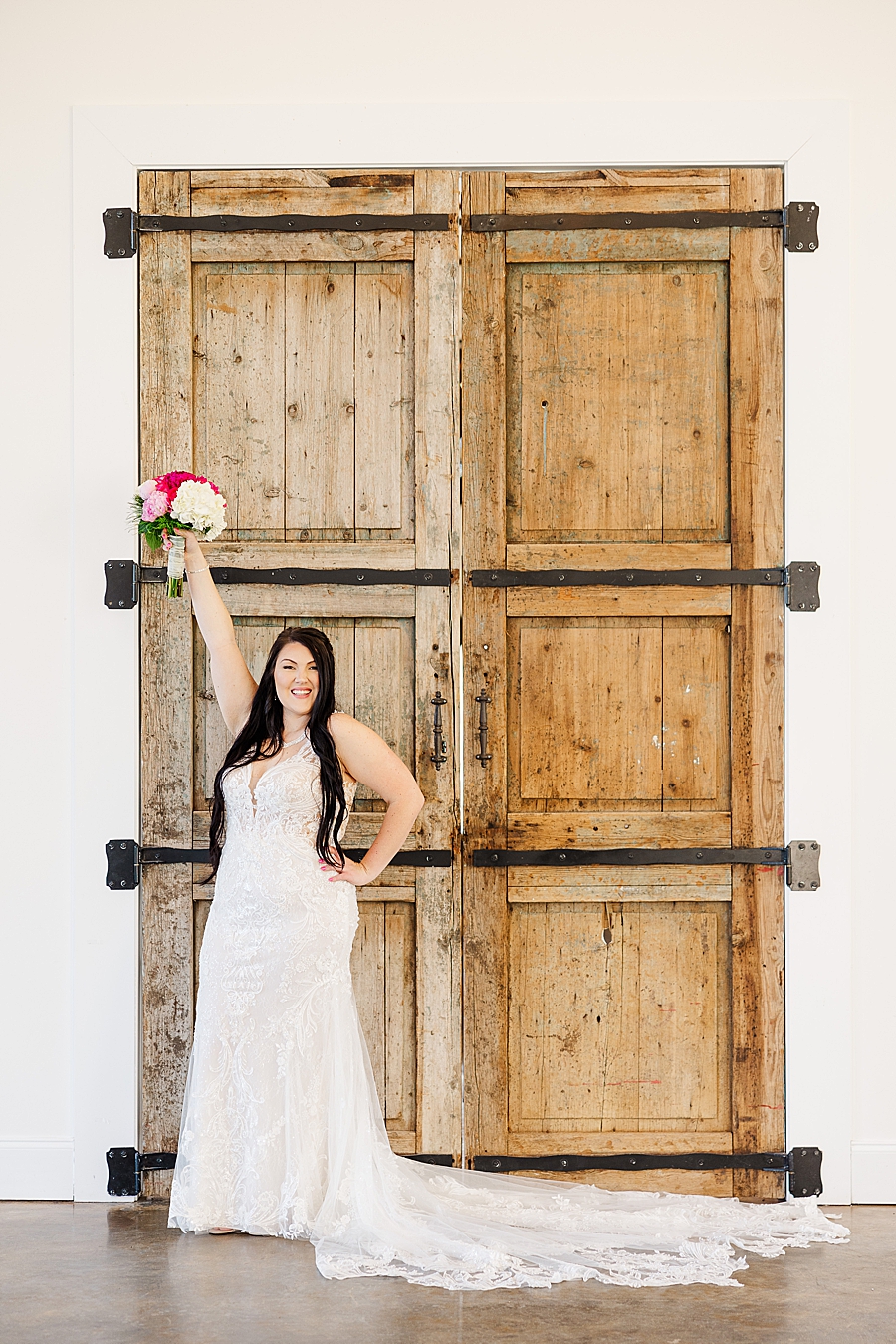 natural wood barn doors at howe farms bridal session
