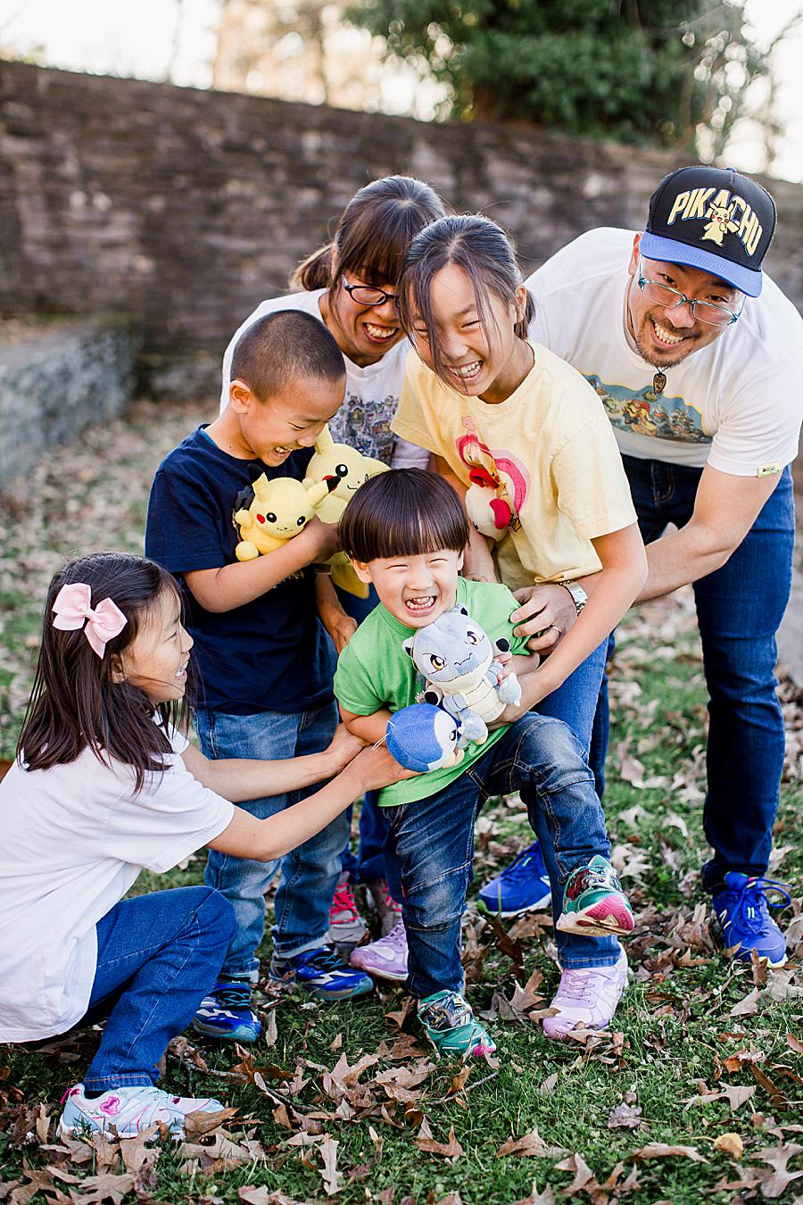 Tickling at Knoxville Botanical Gardens by Knoxville Wedding Photographer, Amanda May Photos.