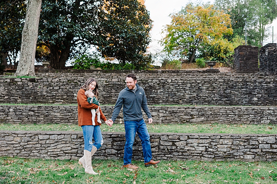 family at knoxville botanical 3 month session