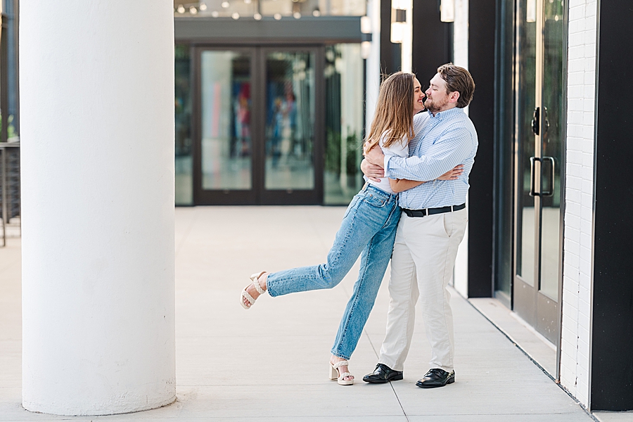 knoxville engagement session in downtown
