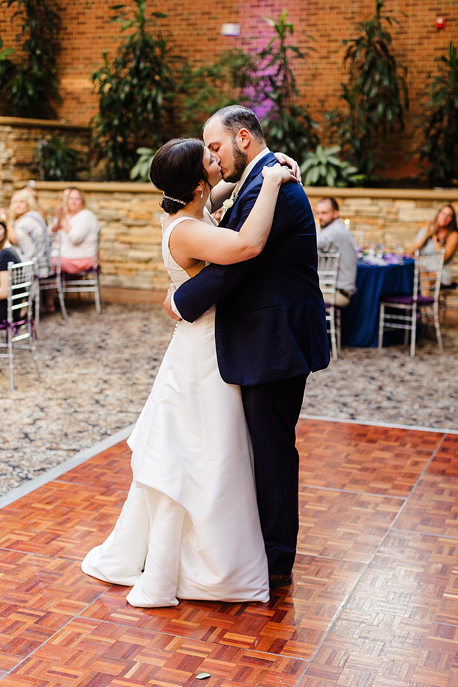 kiss during first dance