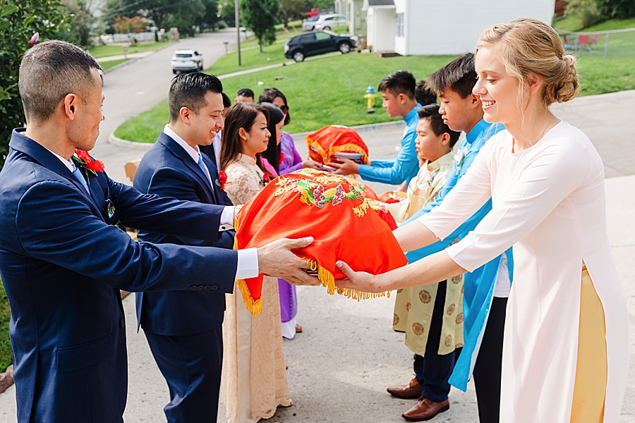 exchanging gifts at this vietnamese wedding