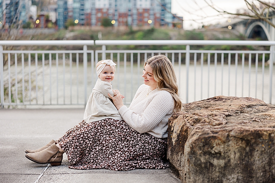 mom and daughter at volunteer landing 9 month session