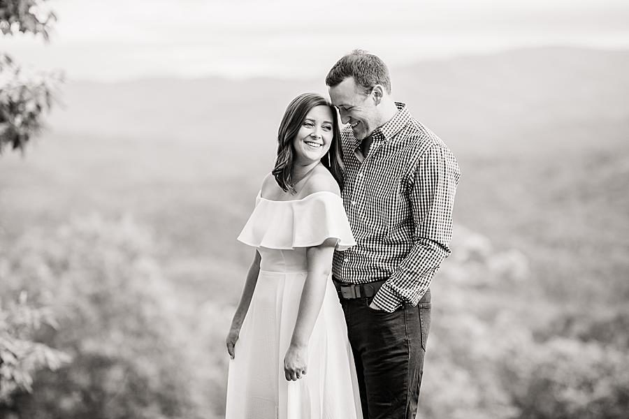 Off the shoulder dress at this Eagle Rock engagement by Knoxville Wedding Photographer, Amanda May Photos.