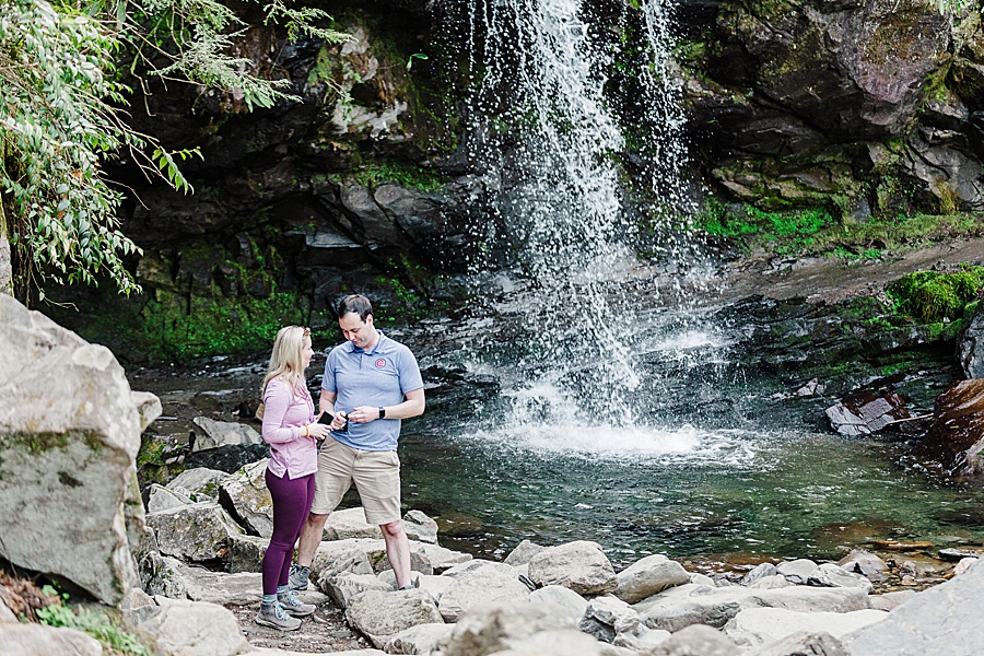prepping to propose at grotto falls proposal